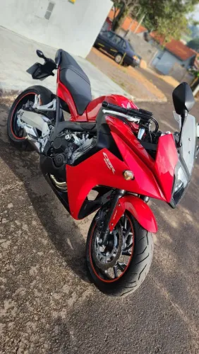 Vende-se CBR 650F 2015/2015