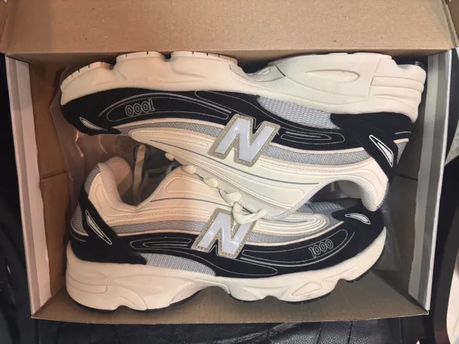 Tênis NewBalance 1000 Creme NUNCA USADO