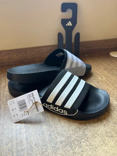 Chinelo Adidas Adilette Shower - NA ETIQUETA NOVO