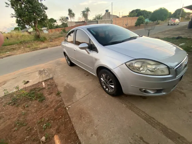 Fiat Linea LX 1.9/ 1.8 Flex 16V 4P 2010