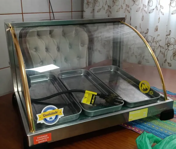 Estufa de Salgados Pouco Usada
