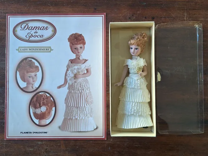Lady Windermere Boneca Damas da Época Planeta DeAgostini Colecionável