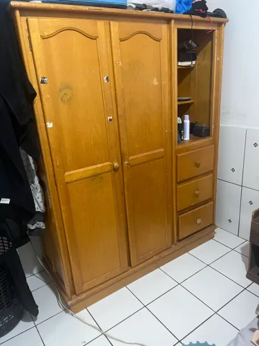 Guarda Roupa Madeira