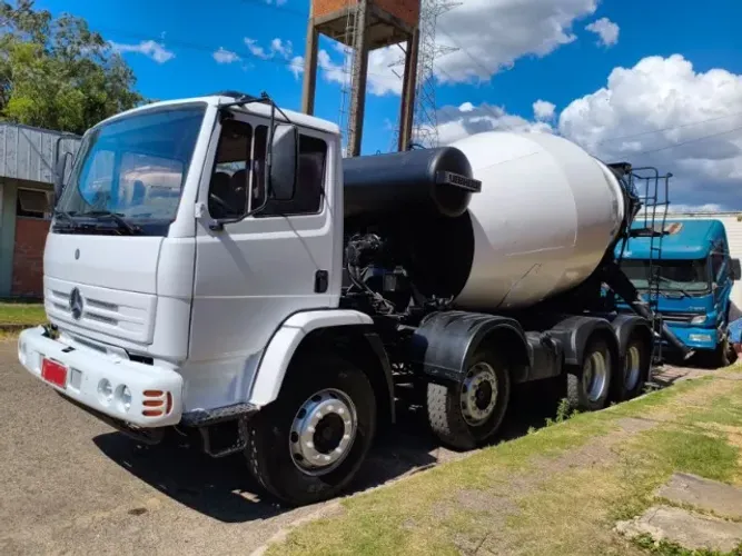 Betoneira MB 2726 8X4