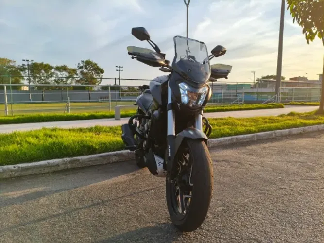 DOMINAR 400