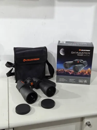 Binóculo Celestron SkyMaster 12 x 60