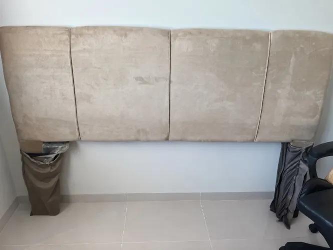 Vende-se uma cabeceira de cama super king