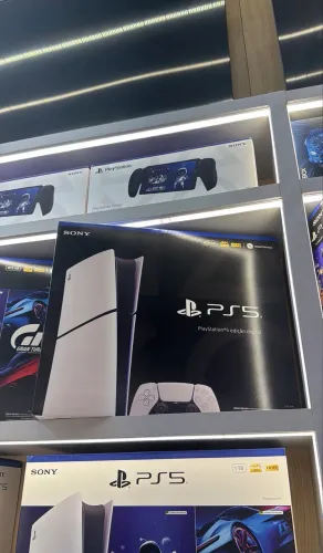 PlayStation 5 Slim (825GB) - Novo 