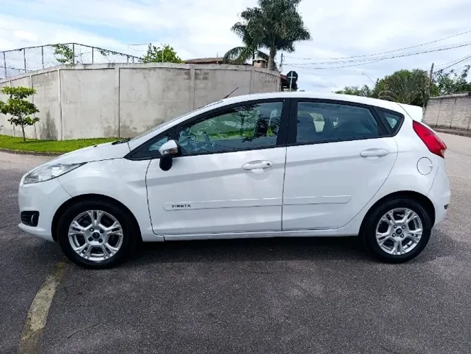 Ford Fiesta 1.5 16V Flex Mec. 5P 2014