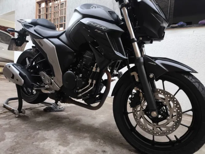 Fazer 250c FZ25