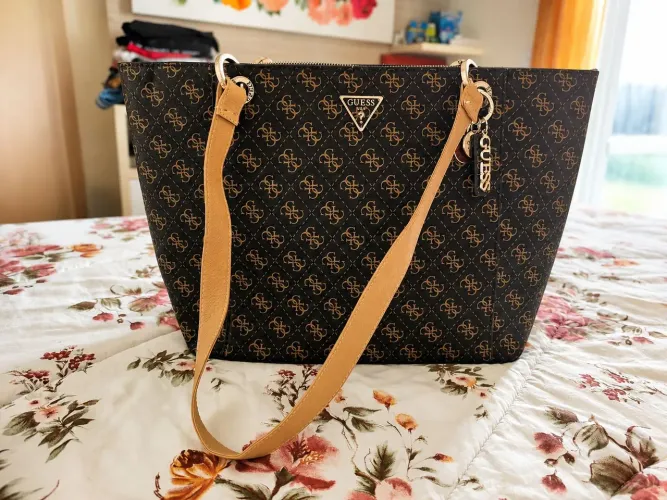 Bolsa Guess Original Monogram Marrom Escuro - Excelente Estado