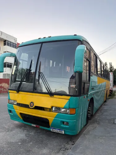 Ônibus rodoviário volvo
