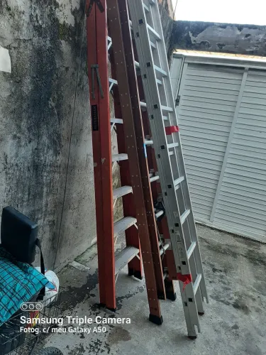 Escadas alumínio e fibra seminovas