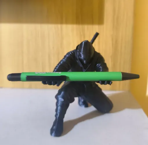 Suporte para Caneta Ninja Impresso em 3D | Decoração Geek