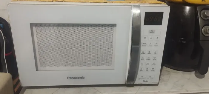 Micro-ondas com defeito 