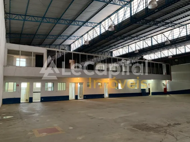 GALPÃO COM 1.520m² (PÉ DIREITO DUPLO), COM 3 GRANDES ESPAÇOS, 8 SALAS - EXCELENTE OPORTUNI