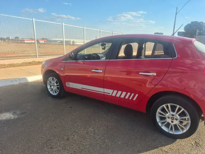 Fiat Bravo Essence 1.8 Flex 16V 5P 2013