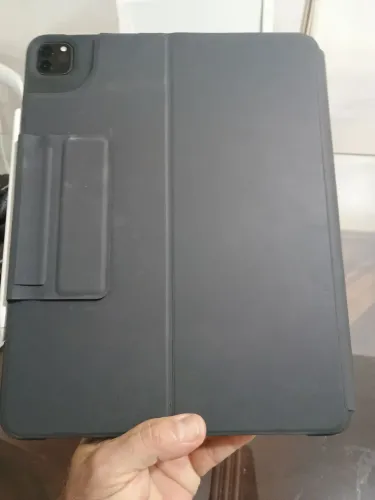 IPad Pro 12,9, 5a ger., Apple Pen original, teclado Logitec. Nota fiscal. R$ 6.000,00 pix