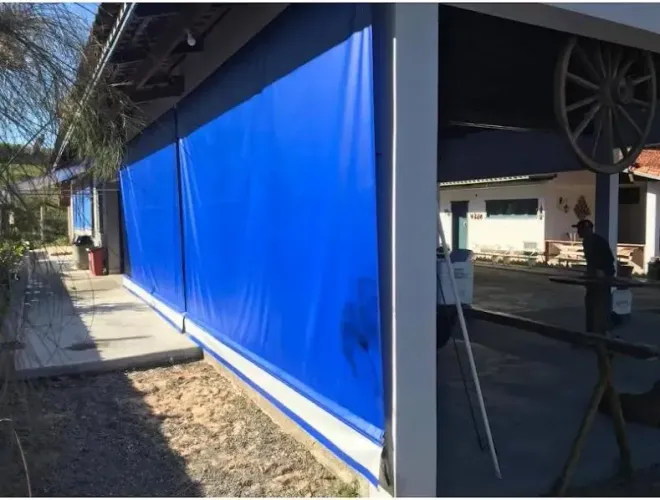 Toldo para varanda loja e terraço.