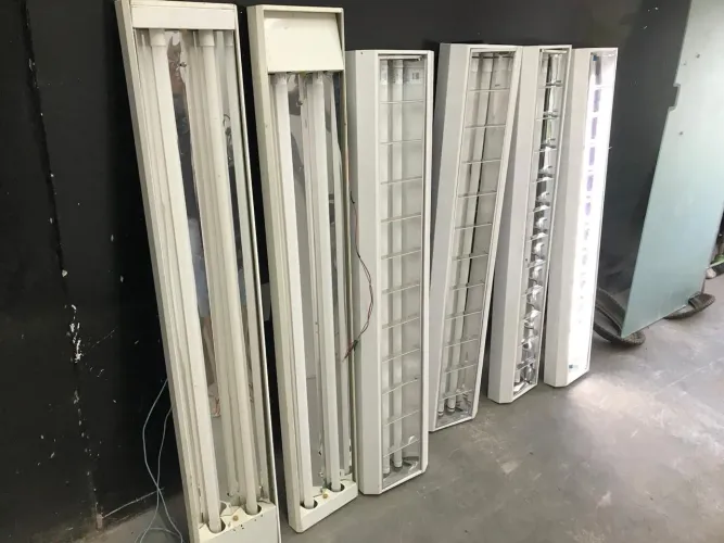 Sobra de material de construção Barato
