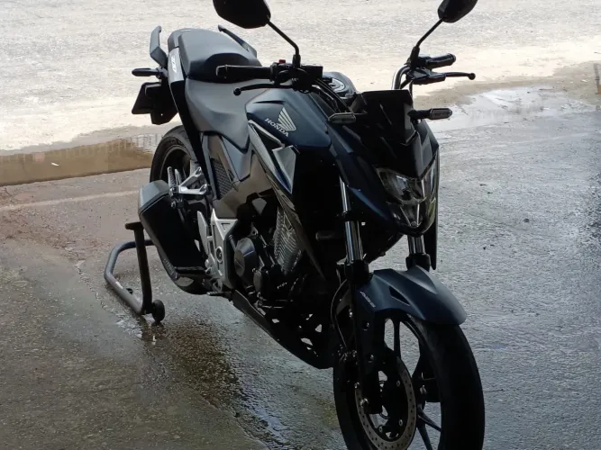 Vendo Cb TWISTER