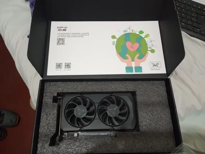 PLACA DE VIDEO AMD XFX RADEON 7600