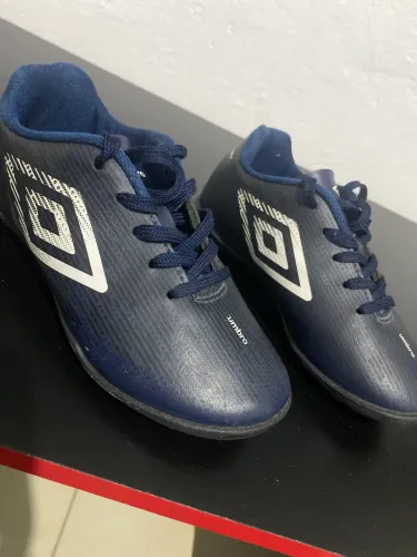 Chuteira Socyet - Umbro Fast - Tam :28