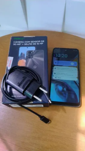Smartphone Moto G22 muito novo