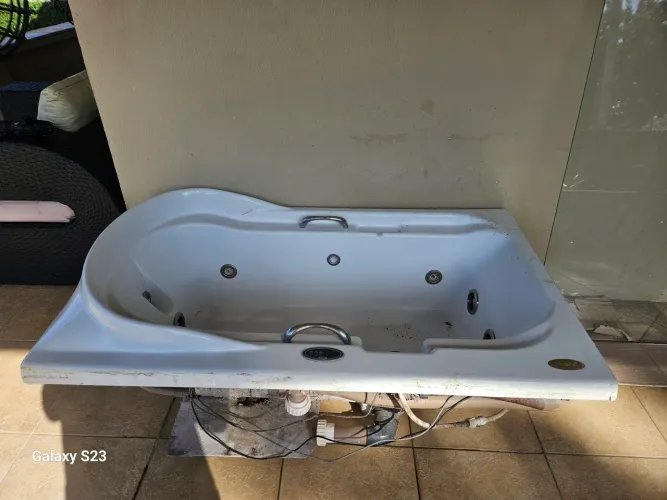 Banheira de hidromassagem