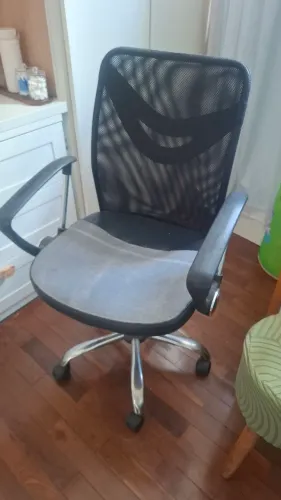 Cadeira de Escritório Giratória