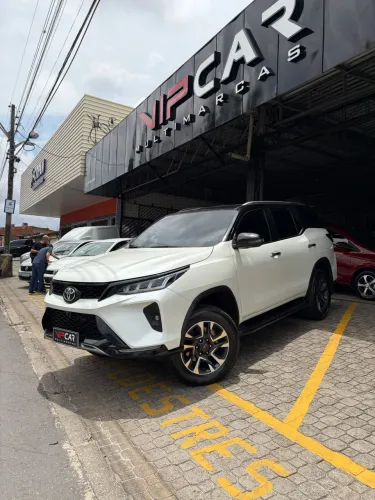 Toyota Hilux SW4 SRX 4X4 2.8 TDI 16V Dies. Aut. 2019
