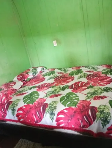 Cama king por R$200,00