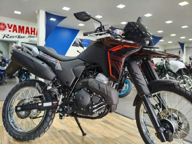 XTZ Lander 250 CONNECTED - 2026 - 0KM