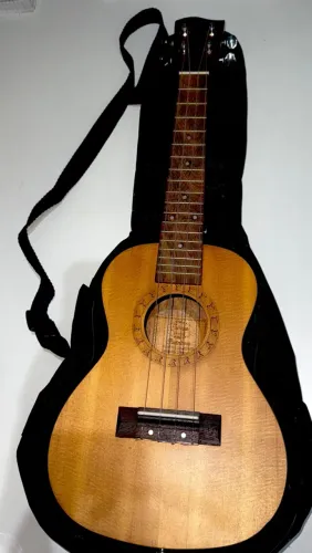 Ukulele Jahnke Rainbow Natural