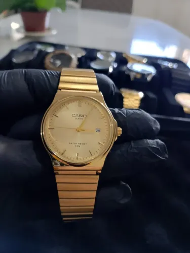 Relógio Casio Dourado