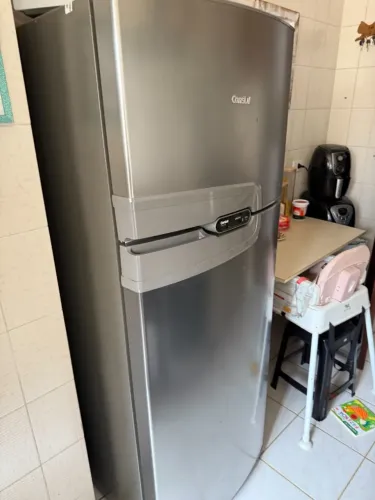 Geladeira/Refrigerador Consul CRM43 386 Litros