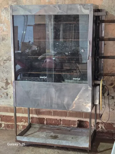 Vendo Máquina de Frango e bom estado