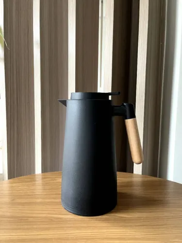 Garrafa Térmica 1L Preta