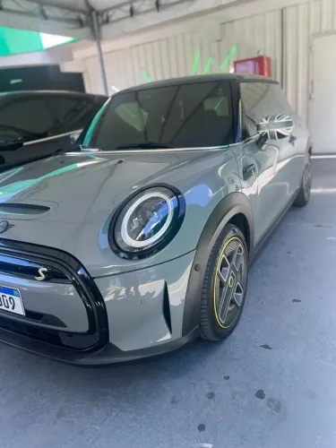 Mini Cooper E 3P (elétrico) 2023
