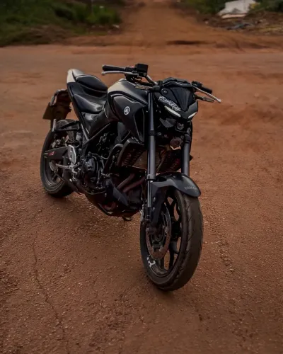 VENDE-SE YAMAHA MT 03 2021/22