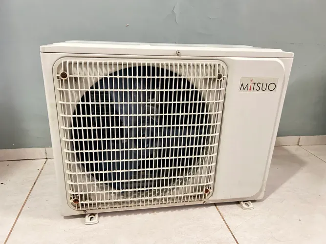 Ar condicionado 12000 btus 220v 50 Hz (Paraguai) - quente e frio