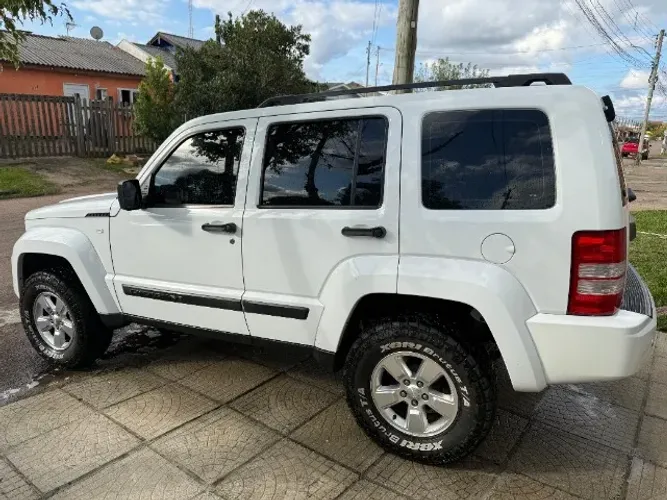 Jeep Cherokee Sport 3.7 4X4 V6 12V Aut. 2012