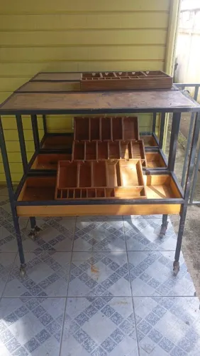 Carrinho Organizador Multiuso de Madeira e Metal (com Rodinhas) - R$ 80 cada