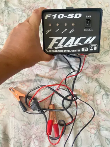 Carregador de bateria 12V