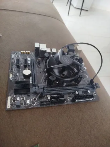 PLACA MÃE + PROCESSADOR I3 10 GERAÇÃO 