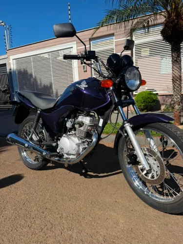 VENDE-SE FAN 125 ES