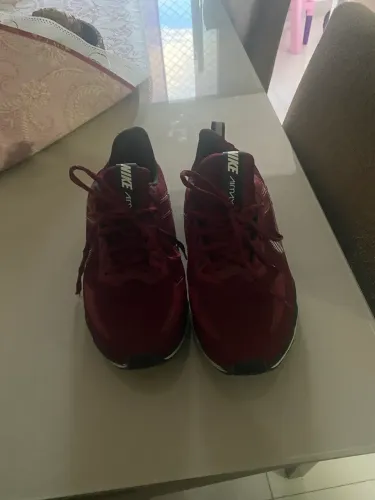 Vendo tênis Nike tamanho 40