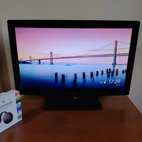 TV 24' Philco, com Chromecast