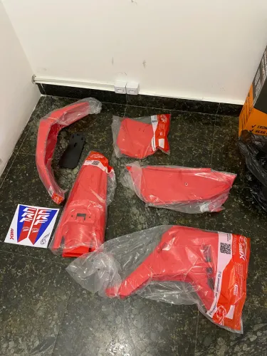 Kit plástico crf 250 AMX novo 