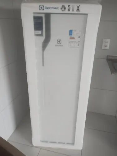 Geladeira Eletrolux 240 Litros Nova Na Embalagem